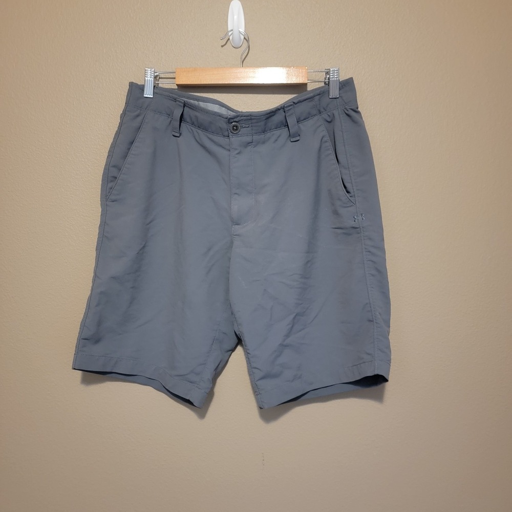 Under Armour Mens Golf Shorts Size 34 Gray 10 inch Lightweight